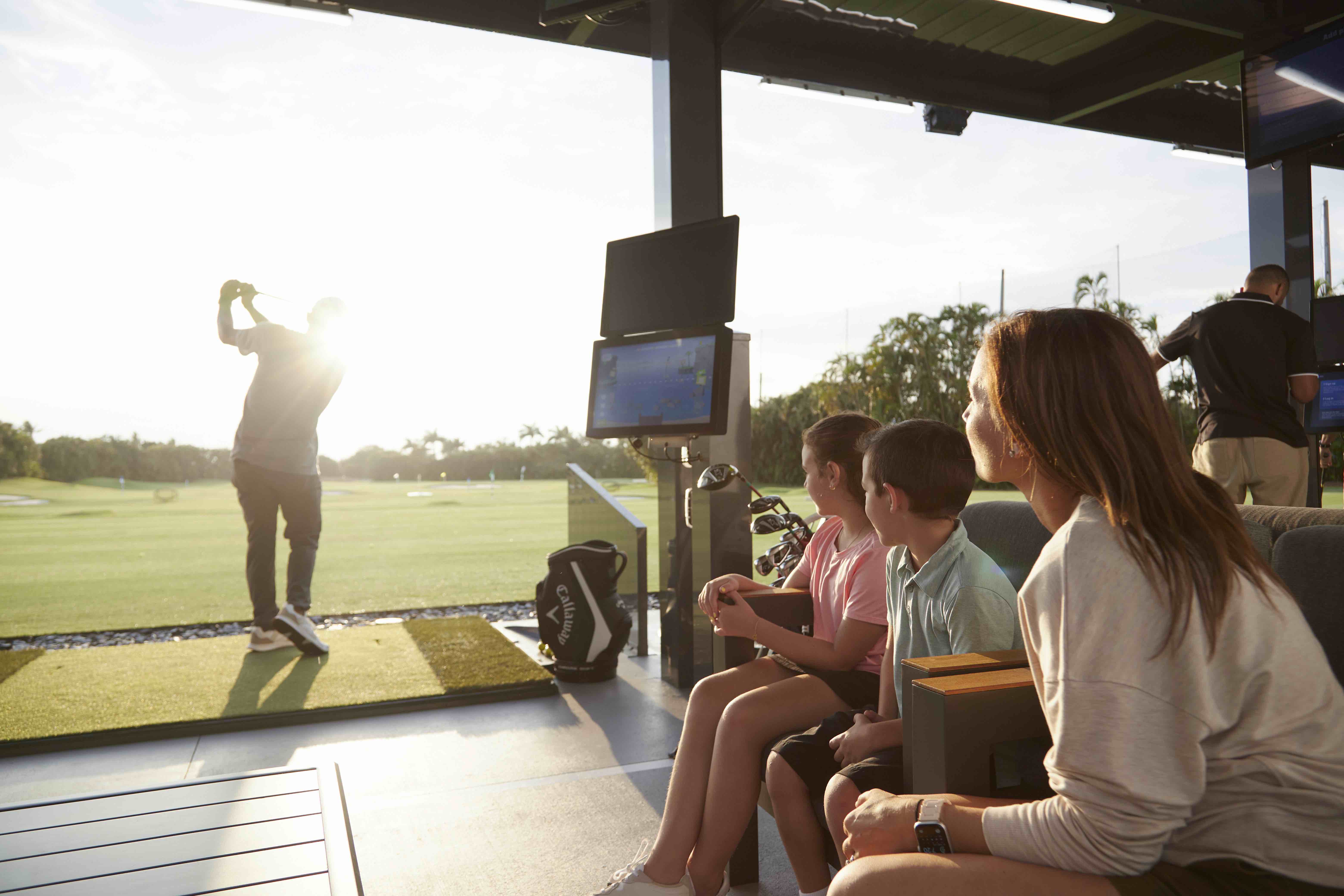 22 Powered by Toptracer Range